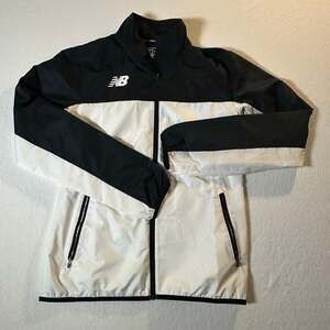 New Balance Women's Team Athletics Warm-Up Full-Zip Jacket White/Black